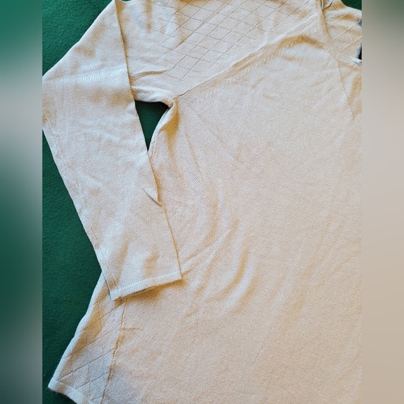 Patterned knit long sleeved sweater. NWOT - Picture 6 of 14